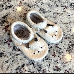 Freshly Picked Ivory Mini Soles